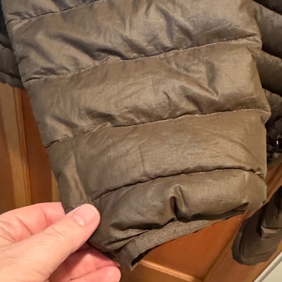 Patagonia Men's Brown Puffer Jacket - Picture 4 of 8